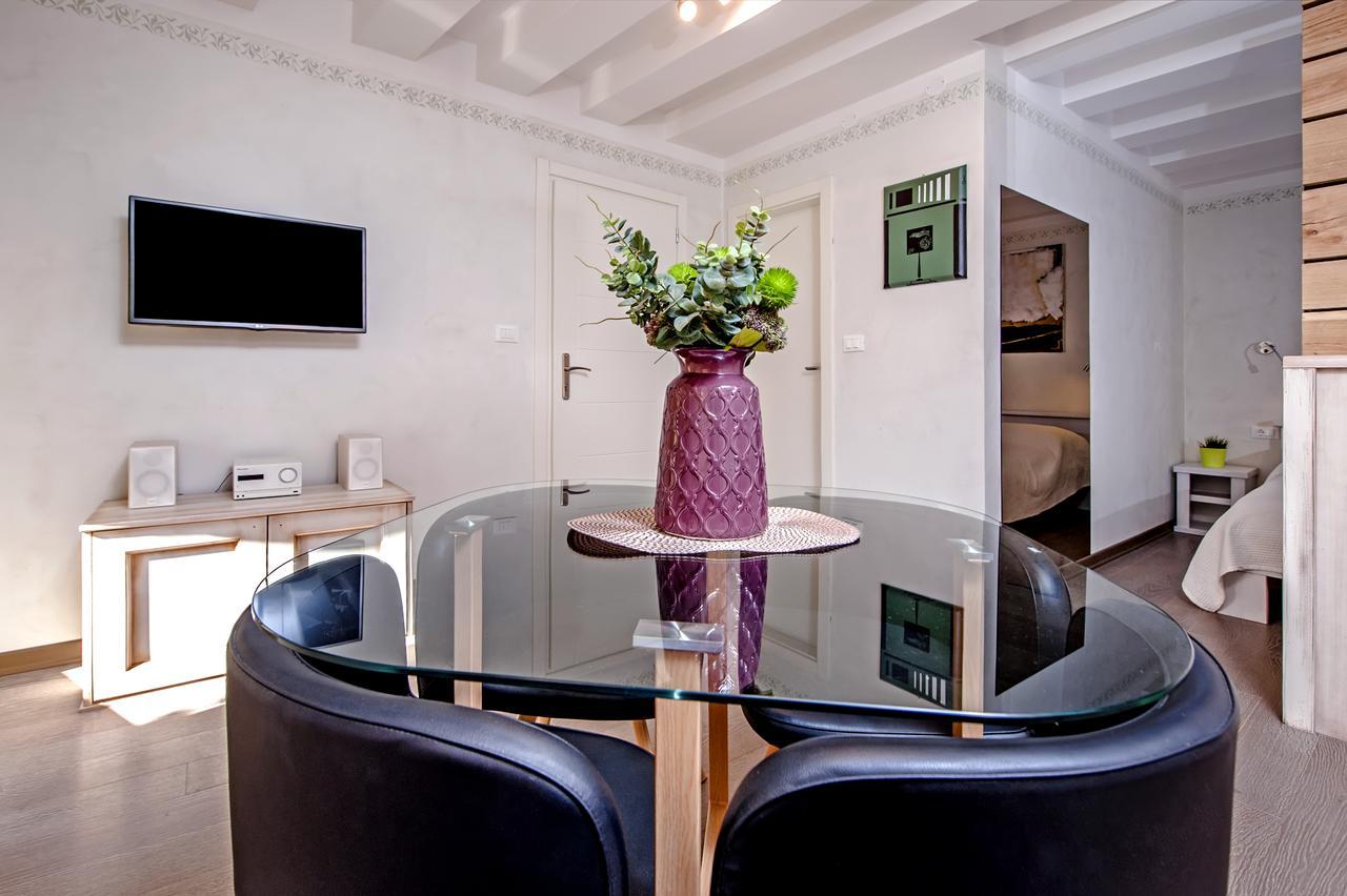 Studio Mc Apartment Rovinj Exterior photo